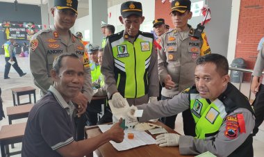 Kapolres Purworejo Pimpin pengecekan kesehatan di Terminal Pastikan Sopir dan kernet Bebas Narkoba dan Miras