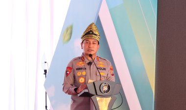 Pernyataan Kapolda Riau Terkait Kasus Pengeroyokan di Halaman Mapolsek Bukit Raya dan Mutasi Kapolsek Bukit Raya*