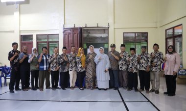 Hujan Deras, Bupati Serahkan Santunan Korban Rumah Lakalantas Kalijambe