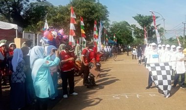 Dua Anggota Koramil 0111/Pagelaran Kodim 0601/Pandeglang, Jadi Juri Lomba Gerak Jalan HUT ke-80 RI di Patia*