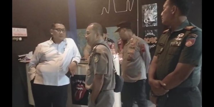 Satpol PP, Polres, dan Kodim Grebek Dua Outlet Miras di Purworejo: Tegaskan Purworejo 0% Alkohol.